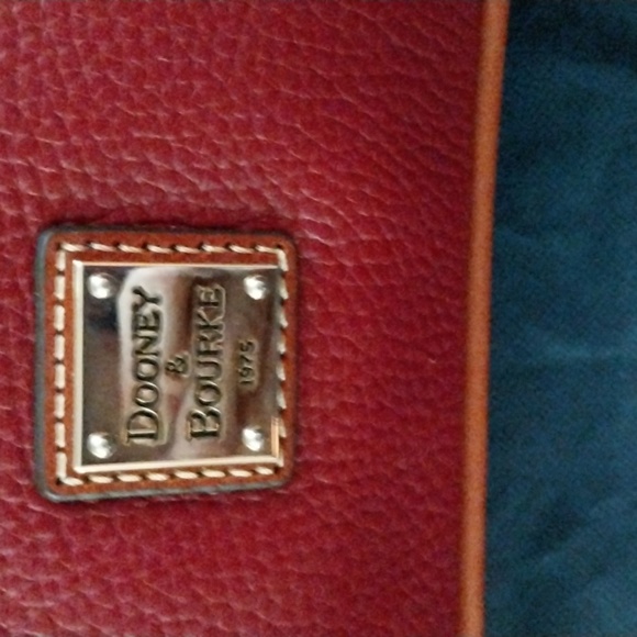 Dooney & Bourke zip top front zip bag. Gorgeous leather. Adjust strap NWOT - Picture 2 of 8